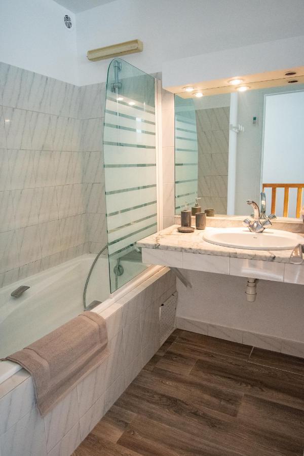 Les Quatres Loges Apartamento Aix-en-Provence Exterior foto